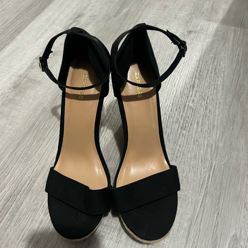 Express Wedges - Picture 5 of 5